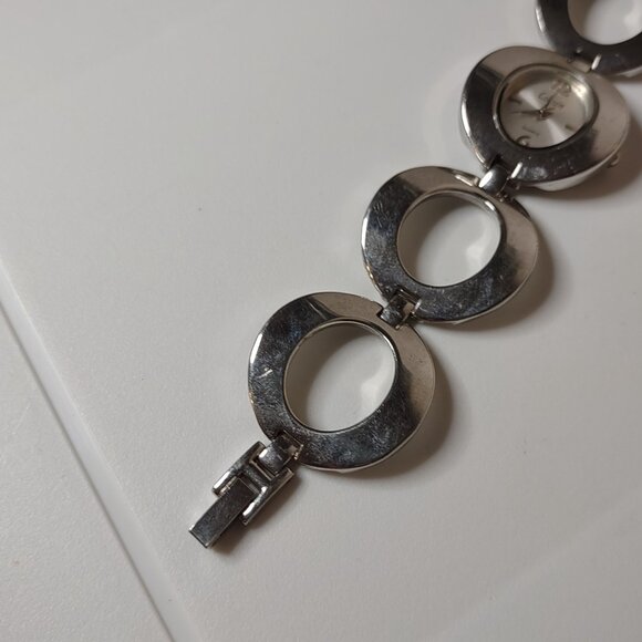 6.75 Inch Silver Tone Round Link Analog Watch - Picture 5 of 14